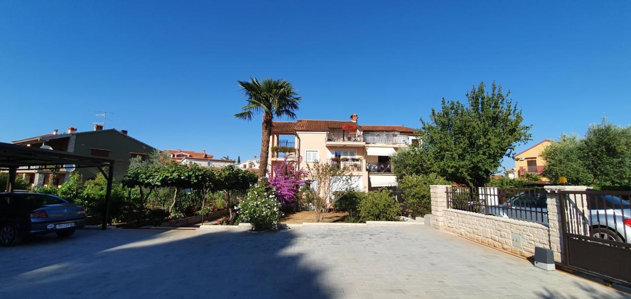 Apartment Vesna Rovinj Bagian luar foto